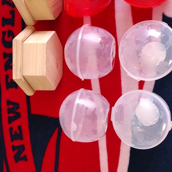 ** ARTS AND CRAFTS ** plastic and wooden containers for party favors - Picture 7 of 12